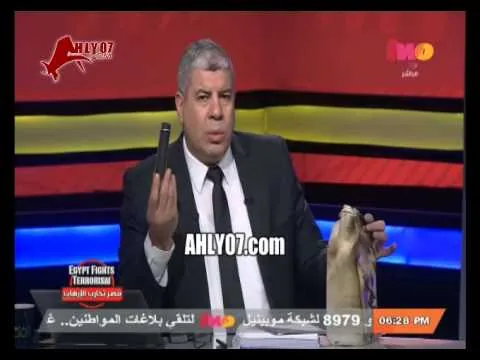 ايحاءات خارجه عن الادب من شوبير على الهواء