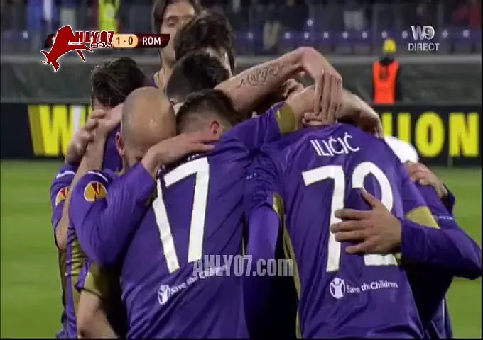 محمد صلاح يصنع الهدف الاول لفيورنتينا امام روما في الدوري الاوروبي 