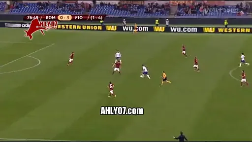 الكرة الثانية لمحمد صلاح في عارضة روما