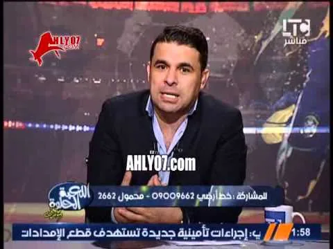 شاهد الأهلاوية يحرجون خالد الغندور على الهواء ويدينون تعصبه للزمالك