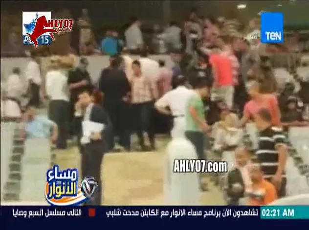 شاهد هيجان مرتضى منصور في مقصورة القمة لاخراج اي شخص لا يعجبه