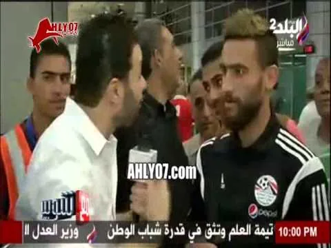 مسخره باسم مرسي انا بسشور شعر عمرو جمال وهو بيسشور شعري وقاعدين نسشور بعض