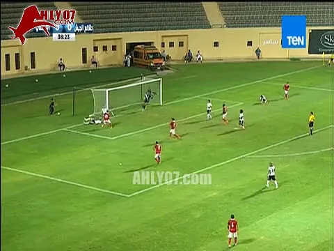 شاهد ثلاث فرص خيالية للأهلي امام الجيش  لا يمكن ان تضيع في افتتاح الدوري 2015-2016