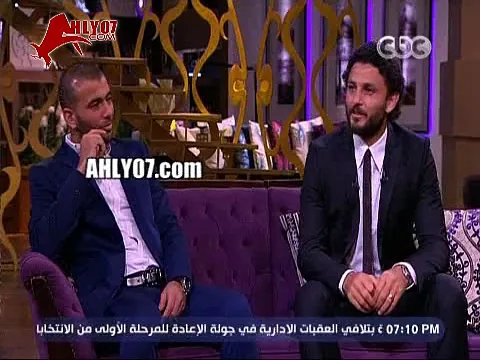 شاهد حسام غالي يحكي الكواليس الاخيرة لرفع كأس السوبر وتنازل متعب