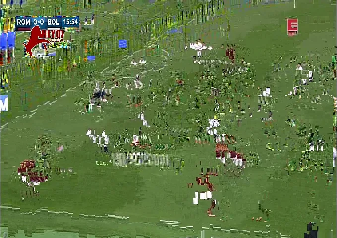 شاهد منتهى سوء الحظ محمد صلاح رأسية في عارضة بولونيا لصالح روما 11 ابريل 2016