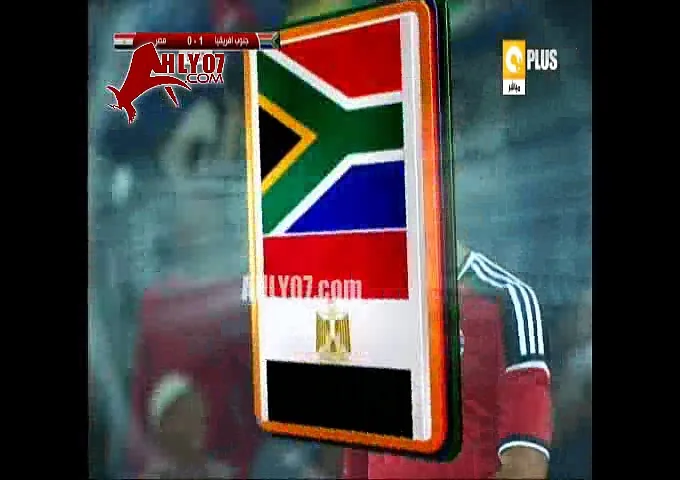 شاهد محمد صلاح يهدر فرصتين ولا اغرب بالقدم والرأس مع منتخب مصر ضد جنوب افريقيا