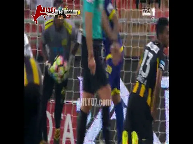 شاهد كهربا يشعل غضب جماهير وجميع أفراد فريق اتحاد جده بعد اهداره فرصة ولا أسهل أمام النصر اضاعت التعادل في الوقت الضائع