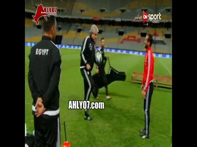 شاهد أحمد ناجي مدرب المنتخب يلمح لهروب باسم مرسي من المنتخب ويرفض مناقشة الأمر على الهواء