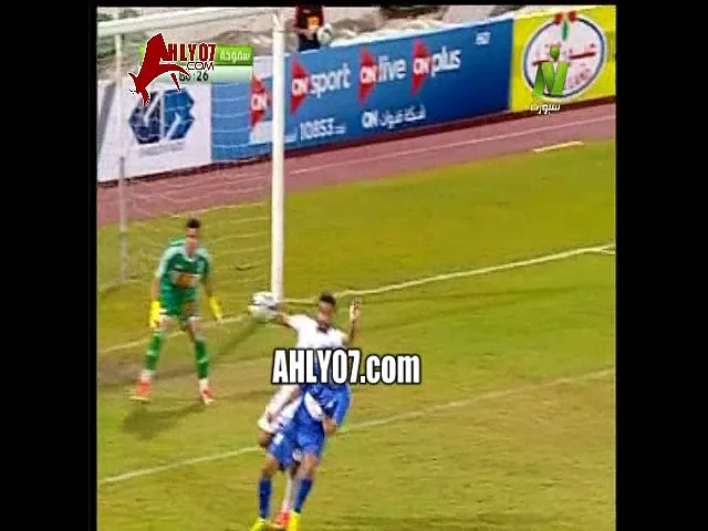 شاهد ضربة جزاء ولا أغرب في الخيال ضربة رأس من لاعب سموحة وتحتسب كلمسة يد في كأس مصر