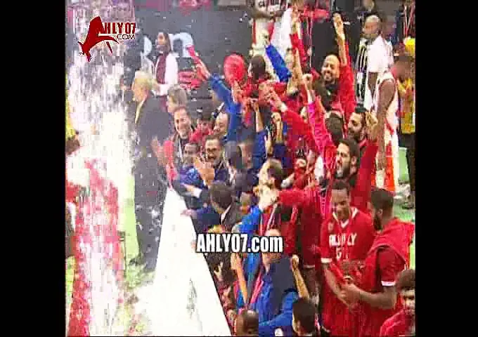 شاهد تتويج الأهلي ببطولة افريقيا للسلة بالكامل ولجظات استلام الكأس والاحتفال مع الجمهور وفرحة طاغية