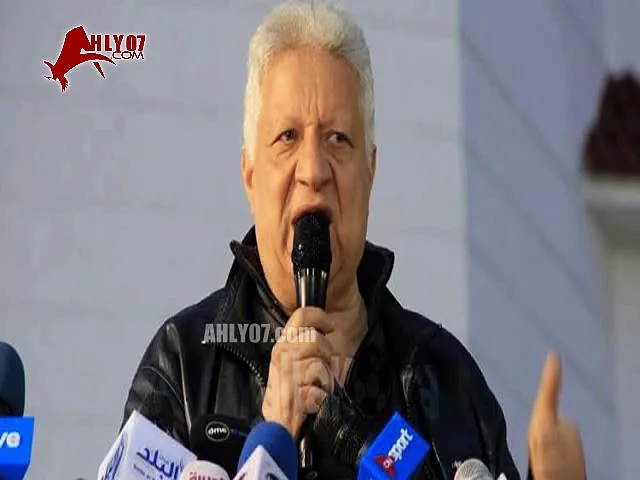 شاهد رد فعل خالد الغندور عند قيام مرتضى منصور بسب هاني رمزي عالهوا الخمورجي