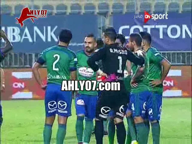 شاهد رد فعل فاروق جعفر على الهواء لحظة انسحاب الزمالك مسخرة مانا كمان كنت بنسحب