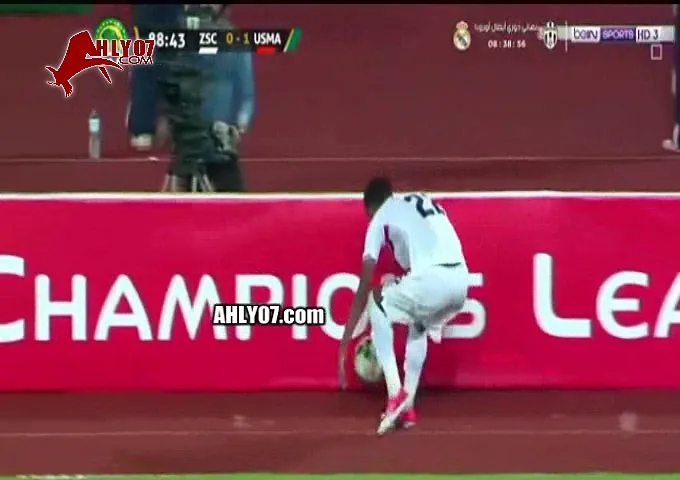 شاهد رؤوف خليف مسكين جمهور الزمالك دائما ما يصاب بالاحباط اثناء تعليقه على مباراة اتحاد العاصمة