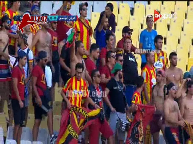 شاهد أول اصابة لحكم في البطولة العربية اثناء مباراة الترجي و الهلال السعودي