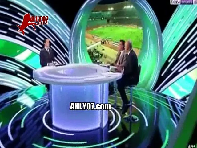 شاهد كان قلبه حاسس اسطورة تونس طارق ذياب قبل مواجهة الأهلي بلحظات كلنا خايفين من الأهلي لكننا استعددنا هذه المرة لنفوز بالبطولة الأهلي مرعب