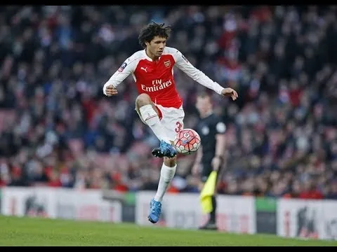 شاهد هدف محمد النني العالمي للأرسنال في الدوري الأوروبي في مرمى باتي
