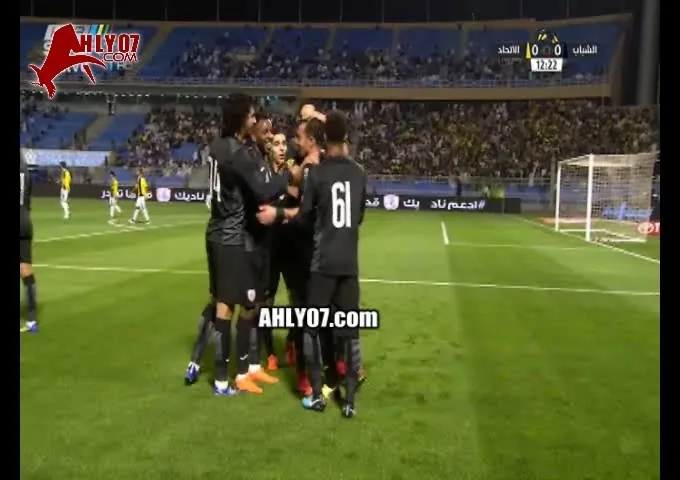شاهد مسخرة السنين أول تعليق لمدحت شلبي له لأول مره عالدوري السعودي الشباب في الاتحاد وأول هدف دانت جرشت اللعيبة يا راجل مسخرة